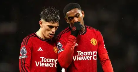 Unfit Man Utd forced to train on his own by Ten Hag in reported Jadon Sancho repeat